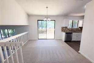 817 Greenhedge Way, Stone Mountain, GA 30088 - Photo 6