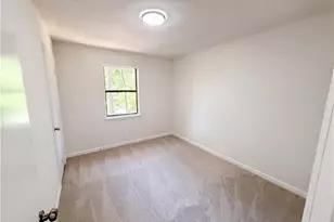 817 Greenhedge Way, Stone Mountain, GA 30088 - Photo 4