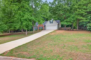 152 Albert Ln, Jefferson, GA 30549 - Photo 2