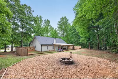 152 Albert Lane, Jefferson, GA 30549 - Photo 4