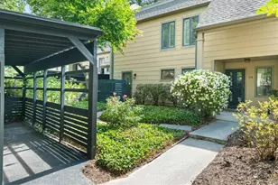 54 Forrest Pl, Sandy Springs, GA 30328 - Photo 2