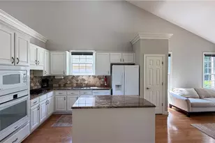 815 Yearling, Alpharetta, GA 30005 - Photo 4