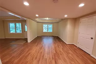 3090 Walnut Creek Dr, Alpharetta, GA 30005 - Photo 16
