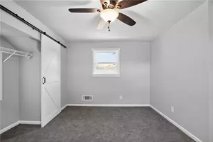 202 Park St, Griffin, GA 30223 - Photo 14