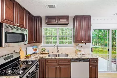 1075 Hidden Pond Lane, Roswell, GA 30075 - Photo 20