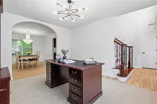 1075 Hidden Pond Ln, Roswell, GA 30075 - Photo 4