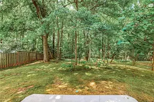 1075 Hidden Pond Ln, Roswell, GA 30075 - Photo 44
