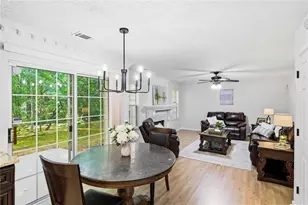 1075 Hidden Pond Ln, Roswell, GA 30075 - Photo 10