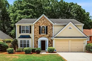 1075 Hidden Pond Ln, Roswell, GA 30075 - Photo 1