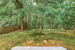 1075 Hidden Pond Ln, Roswell, GA 30075 - Photo 44