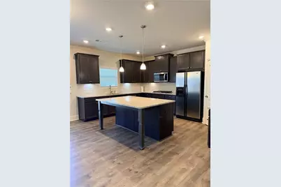 630 Garnet Dr, Acworth, GA 30101 - Photo 2