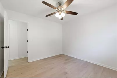 8712 Lake Drive, Snellville, GA 30039 - Photo 34
