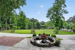 1973 Sugarstone Dr, Lawrenceville, GA 30043 - Photo 4