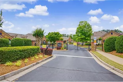 363 Ridge Hill Circle, Marietta, GA 30064 - Photo 2