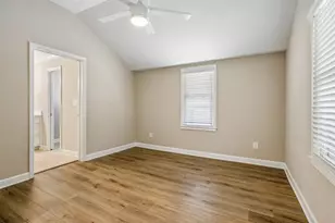 553 S Hill St, Buford, GA 30518 - Photo 26