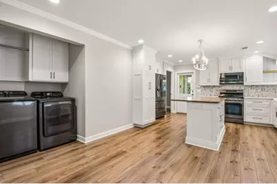 553 S Hill Street, Buford, GA 30518 - Photo 36