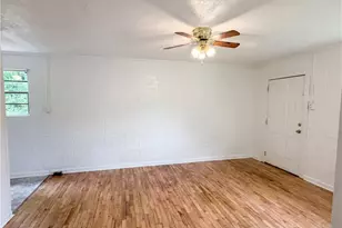 243 Glenn St, Jackson, GA 30233 - Photo 6