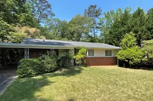 3594 Sexton Woods Dr, Atlanta, GA 30341 - Photo 2
