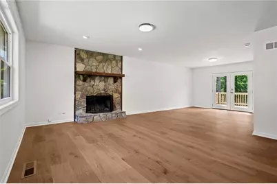 4899 Hawk Trail NE, Marietta, GA 30066 - Photo 4