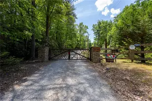 174 Chestnut Ridge, Blue Ridge, GA 30513 - Photo 2
