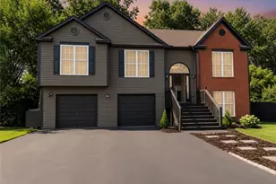 5867 Amerson Ln, Ellenwood, GA 30294 - Photo 2