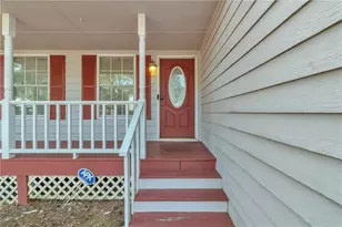682 Monticello Ln, McDonough, GA 30253 - Photo 2