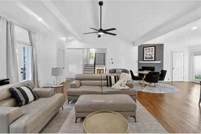 2842 Briarcliff Road NE, Atlanta, GA 30329 - Photo 10