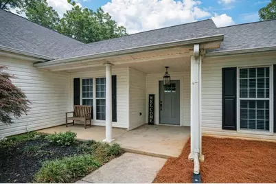 501 Spratlin Drive, Jefferson, GA 30549 - Photo 2
