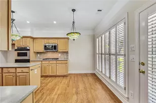 2119 Wrights Mill Cir NE, Atlanta, GA 30324 - Photo 10