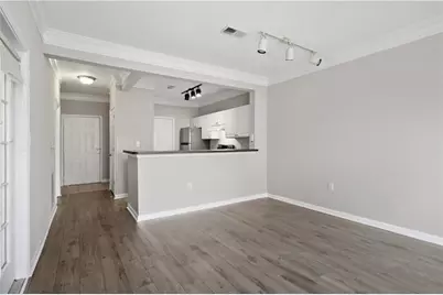 4102 Westchester Ridge NE, Brookhaven, GA 30329 - Photo 6