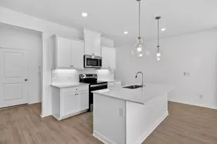 3695 Sagecrest Dr, Buford, GA 30519 - Photo 8