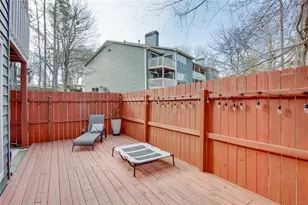 4552 Vinings Central Trace SE, Atlanta, GA 30339 - Photo 28