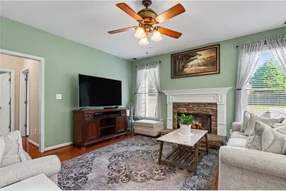 327 Laurel Glen Crossing, Canton, GA 30114 - Photo 4