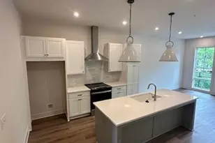 990 Bibbs Circle NW, Atlanta, GA 30318 - Photo 8