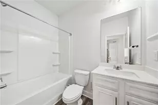 7455 Easton Valley Ln, Cumming, GA 30028 - Photo 20