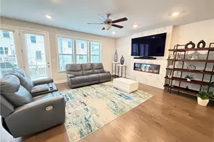 4236 Hickory Pne Aly, Doraville, GA 30360 - Photo 6