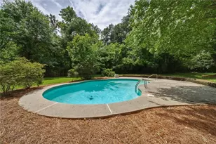 555 Saddle Creek Cir, Roswell, GA 30076 - Photo 40