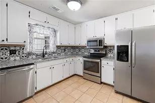 2898 Lakemont Dr SW, Marietta, GA 30060 - Photo 6