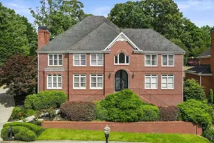 2306 Garden Park Dr SE, Smyrna, GA 30080 - Photo 2