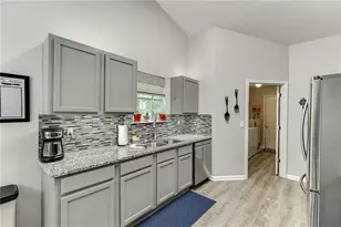 6211 Huntcliff Dr, Flowery Branch, GA 30542 - Photo 14