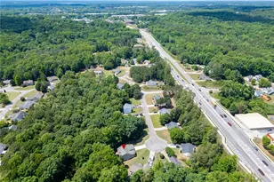 6211 Huntcliff Dr, Flowery Branch, GA 30542 - Photo 56