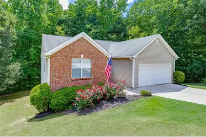 6211 Huntcliff Drive, Flowery Branch, GA 30542 - Photo 2