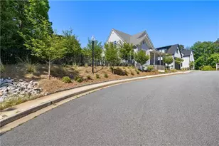 1250 Hayes Sq, Peachtree City, GA 30269 - Photo 2