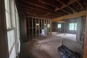 343 Laquita Dr SE, Atlanta, GA 30315 - Photo 2