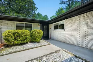 3068 Cherry Blossom Ln, Atlanta, GA 30344 - Photo 2