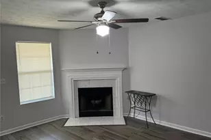 140 Chandler Field Dr, Covington, GA 30016 - Photo 4