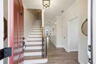 137 Weatherburne Dr, Roswell, GA 30076 - Photo 6