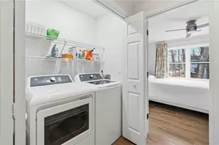 137 Weatherburne Dr, Roswell, GA 30076 - Photo 18