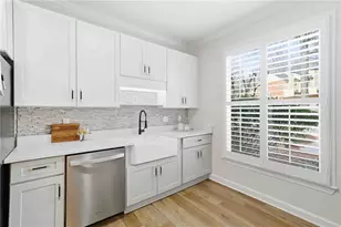 137 Weatherburne Dr, Roswell, GA 30076 - Photo 8