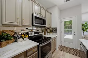 2871 Ridgeview Dr SW, Atlanta, GA 30331 - Photo 8